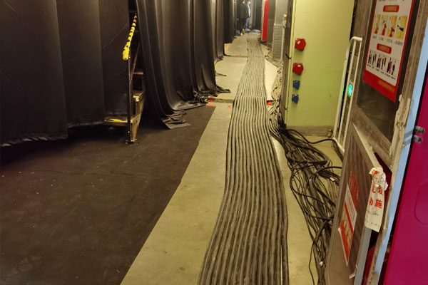 和平柴油发电机组的输出电压可以调节到哪些范围？